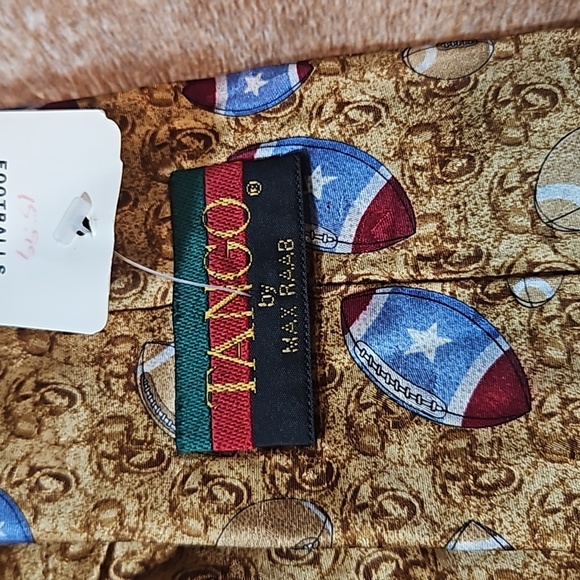 TANGO by Max Raab Men's Silk Football Neck Tie - Picture 3 of 5